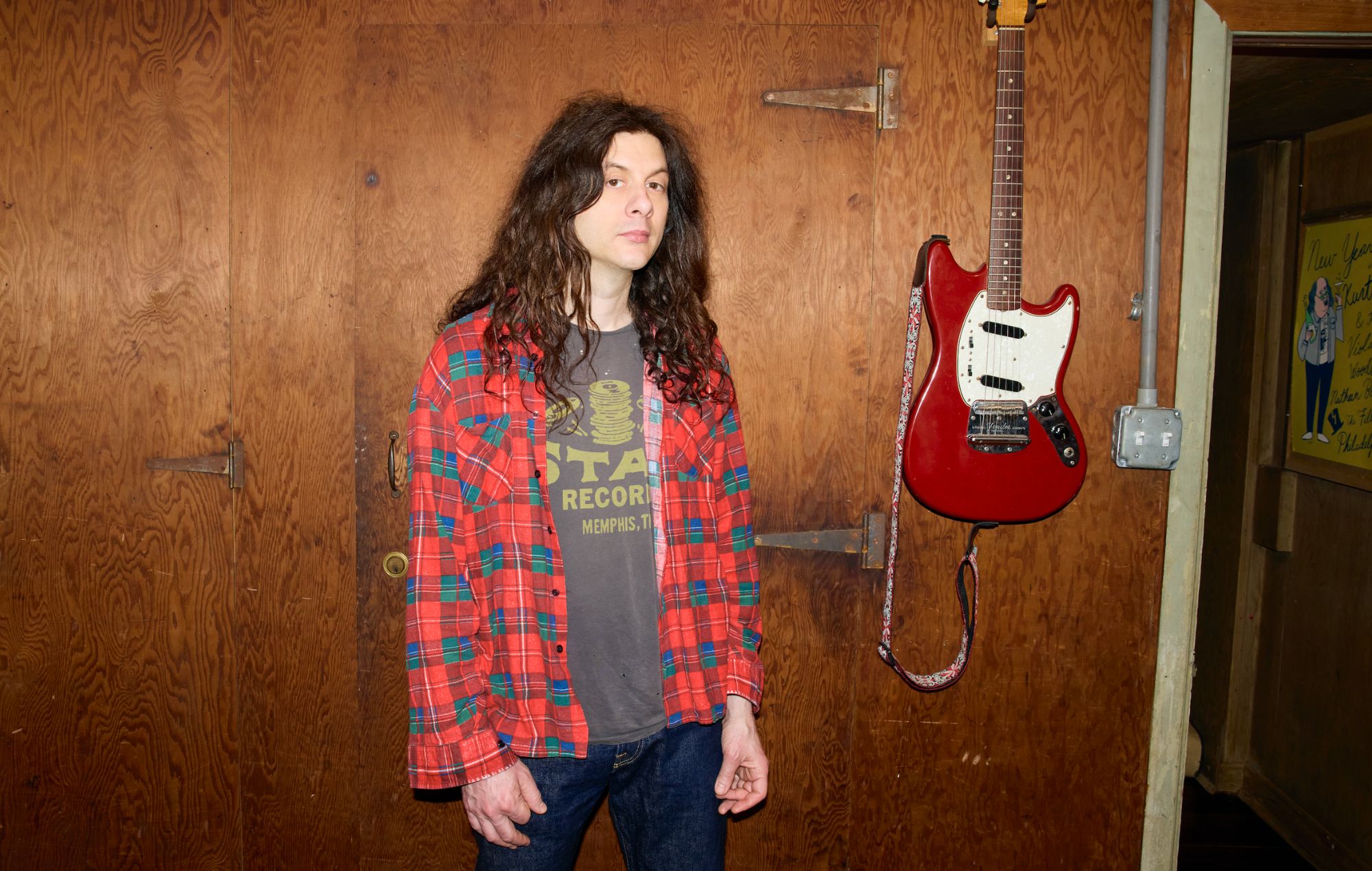 Kurt Vile announces new album &#8216;Philadelphia&#8217;s Been Good To Me&#8217; with atmospheric &#8216;Chance To Bleed&#8217; and 2026 UK, European and North American tour
